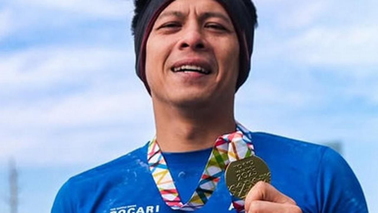 Potret Ganteng Ariel Noah Raih Medali Tokyo Marathon 2025, Nyaris Menyerah Sebelum Mulai & Emosional di Garis Finish