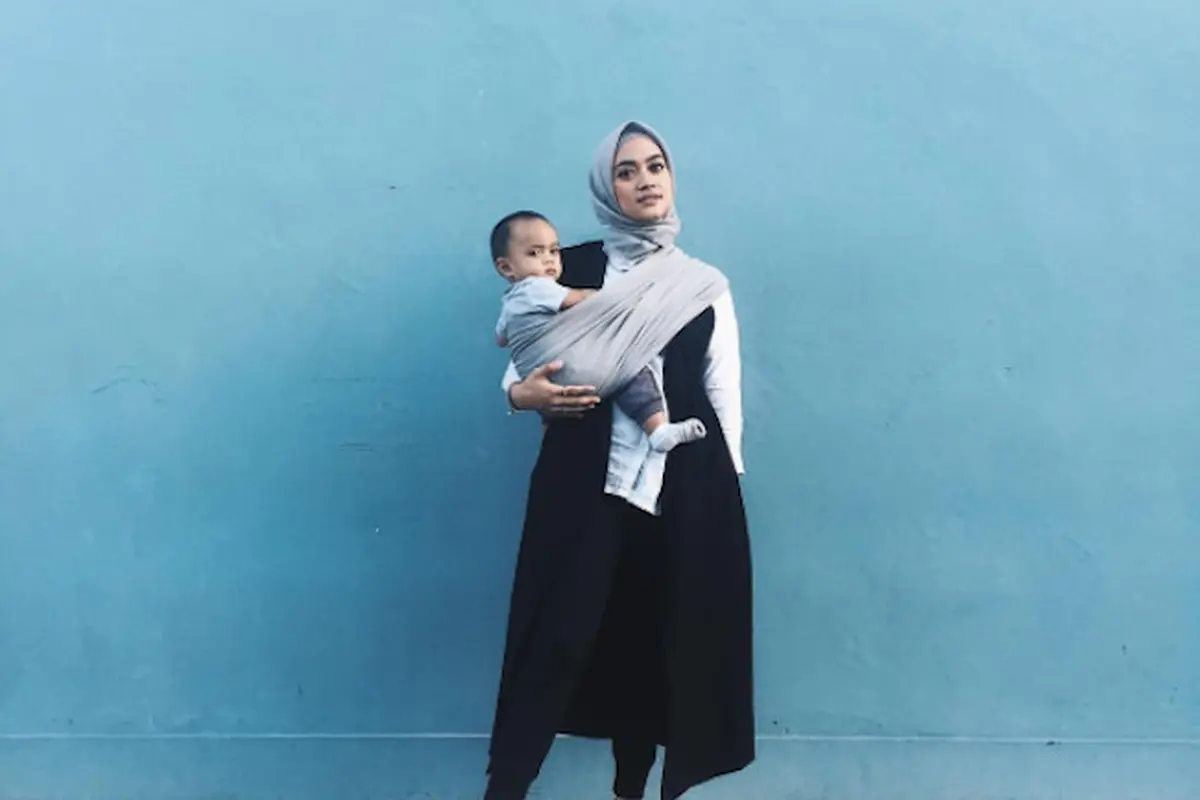[Bintang] Gaya hijab ala Ayudia Bing Slamet