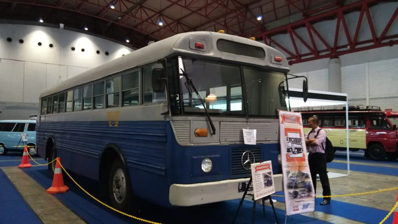 Deretan Angkutan Klasik Hiasi JIExpo Kemayoran