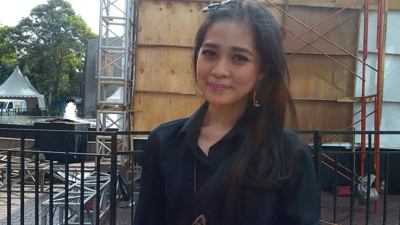 Gracia Indri