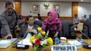 Wakil ketua DPR RI Fachri Hamzah tiba di ruang pansus B, Gedung DPR RI,  Jakarta (23/02/2015).  DPR RI mengadakan rapat dengar pendapat umum bersama Ketua Umum PSSI Djohar Arifin bersama PT Liga Indonesia (PT LI). (Liputan6.com/Andrian M Tunay)