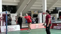 Main Bulutangkis Bareng Penonton, Anya Geraldine Hangatkan Suasana Indonesia Open 2023