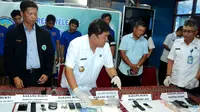 Ada Narkoba Rp 1 Miliar Dalam Celana Kolor