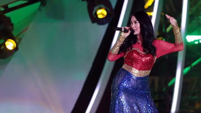 [Bintang] Zaskia Gotik