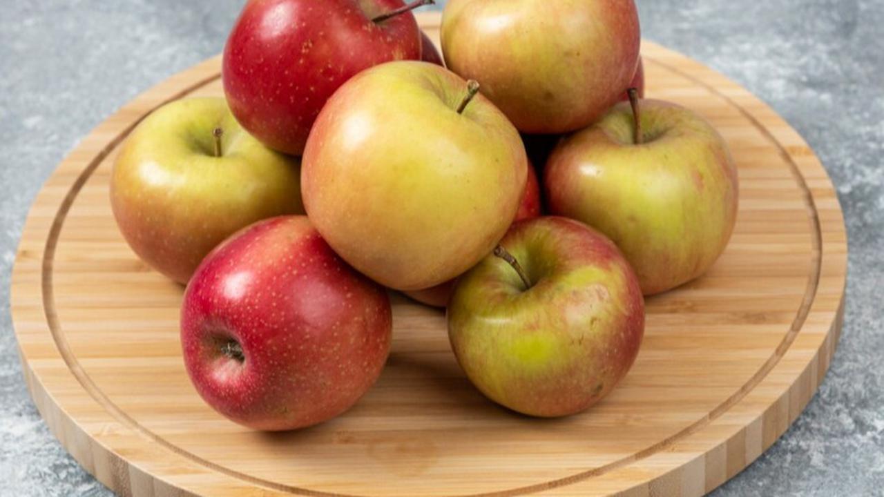Berapa Kalori dan Nutrisi dari Buah Apel? Kalori yang Perlu Diwaspadai dalam Setiap Suapan