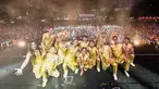 Tak heran jika geng The Prediksi yang beranggotakan Surya Insomnia,Vincent, Desta, Wendy Cagur, hingga Ferry Maryadi ini punya keunikan tersendiri. Terlebih saat geng The Prediksi tampil di ajang musik Soundrenaline 2022. Penampilan mereka jadi boyband sukses bikini terpukau netizen. (Liputan6.com/IG/@gadiiing).