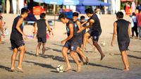 PSM saat persiapan jelang laga melawan Bali United di Bali. (Bola.com/Abdi Satria)
