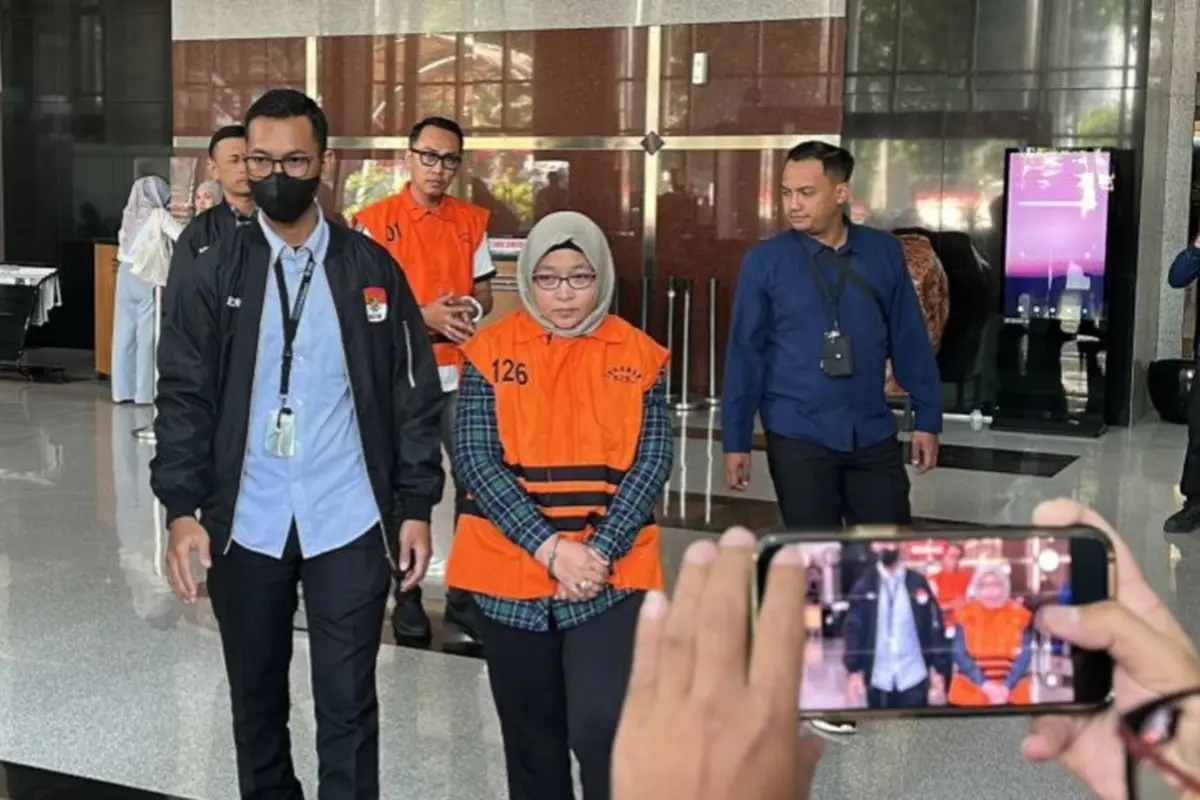 Ketua Tim Pemeriksaan Badan Pemeriksa Keuangan (BPK) Perwakilan Sumatera Selatan Titin Rita Lestari Ditahan KPK