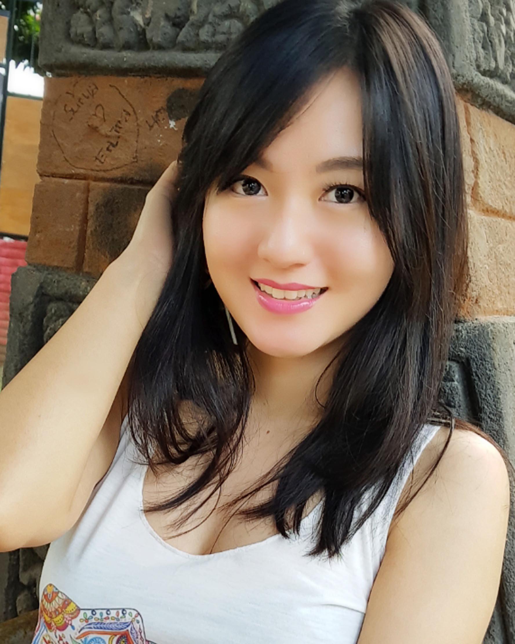 Cantik dan Bersuara Indah, Carollyne Dewi Siap Rilis Album Baru