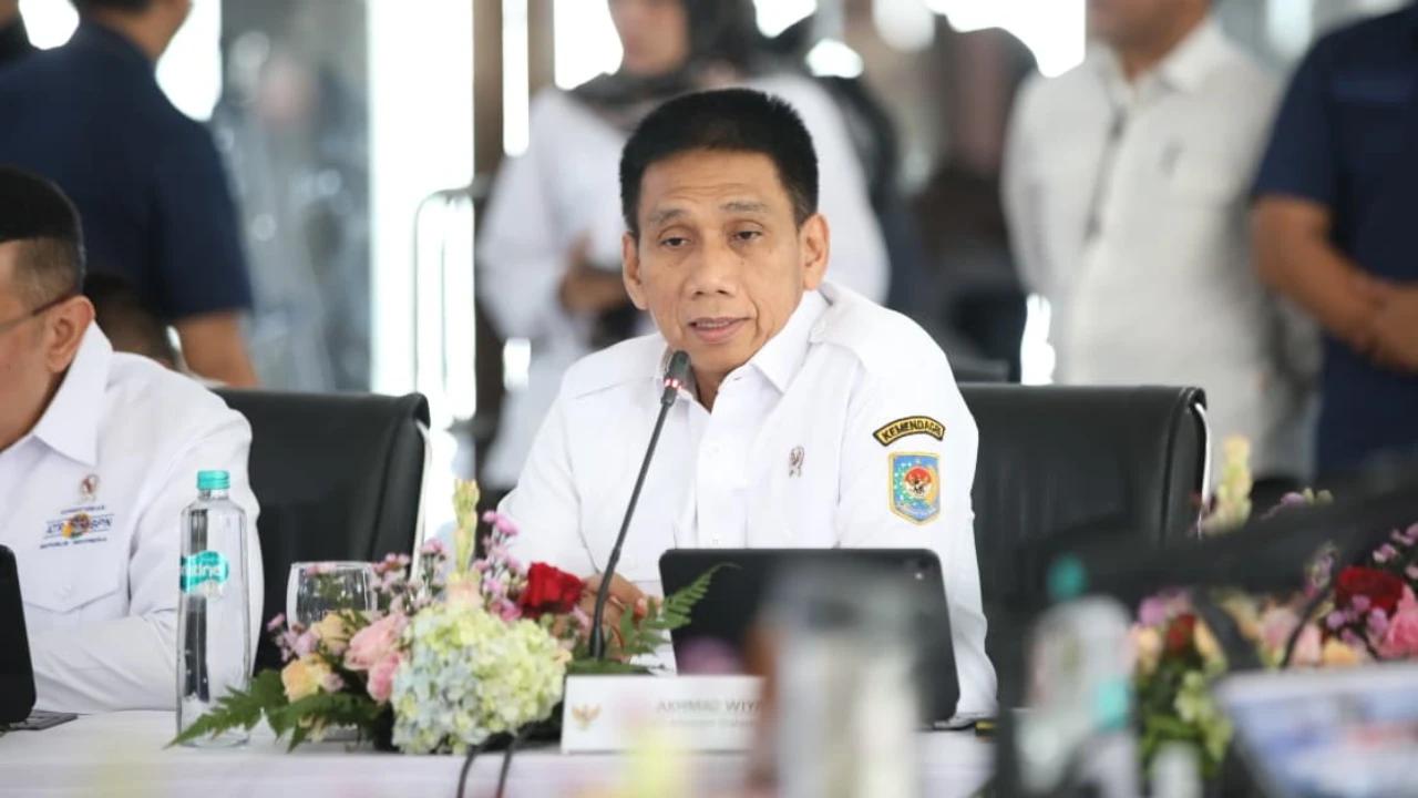 Dukung Pengembangan Perkeretaapian Nasional, Wamendagri Wiyagus Tekankan Penguatan Regulasi Tata Ruang