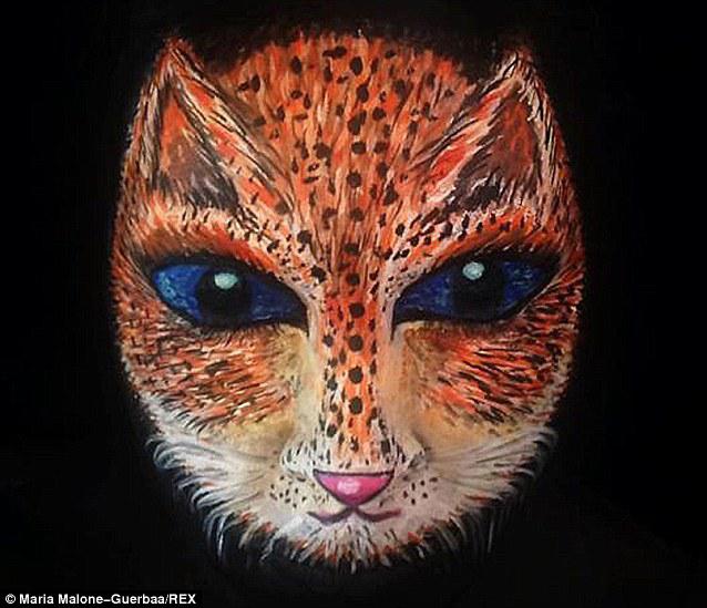 Hasil karya Maria menyulap wajah manusia menjadi kucing | Foto: copyright dailymail.co.uk