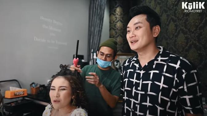 Ayu Ting Ting menjadi bintang tamu di kanal YouTube fotografer Rio Motret (YouTube/ RioMotret)