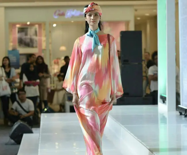 Baju Lebaran 2017 ini buat penampilan jadi kece. (sumber foto: instagram)