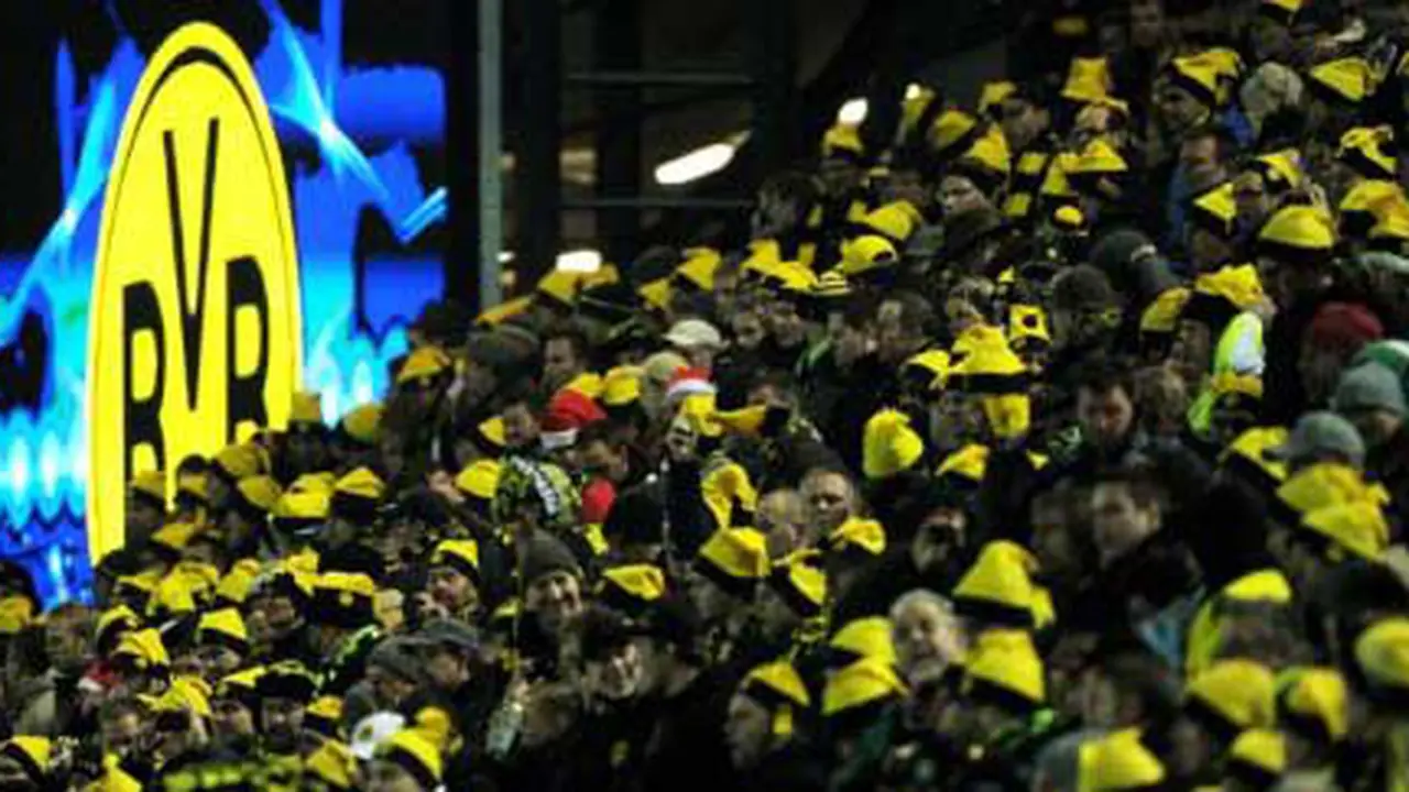 img_fans_dortmund-070212.jpg