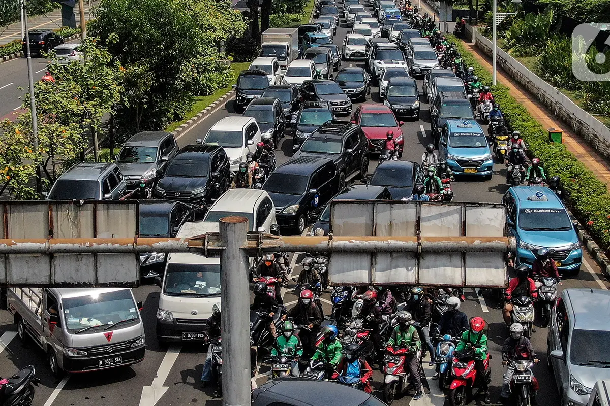Imbas Penyekatan, Kemacetan Panjang Terjadi di Ruas Jalan Pemuda