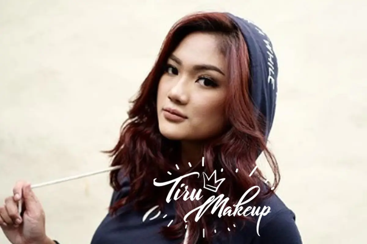 Tiru Makeup: Lebih Elegan di Bulan Ramadan dengan Makeup Nude ala Marion Jola