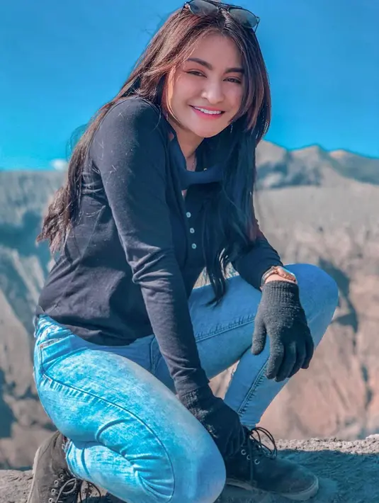 Nathalie Holscher (Instagram/nathalieholscher)