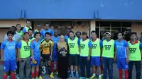 Arema Indonesia belum akan pulang ke Malang karena ingin memperkuat mental pemain terlebih dulu. (Bola.com/Iwan Setiawan)