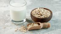 Homemade Oat Milk Recipe and Benefits