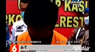 Sebuah mobil patroli Jasa Marga di jalan tol Gempol-Pandaan, Jawa Timur, disergap anggota Satnarkoba Polrestabes, Surabaya. Polisi menemukan dua poket ganja kering yang disembunyikan dalam tas. Pelaku nekat konsumsi ganja karena insomnia.
