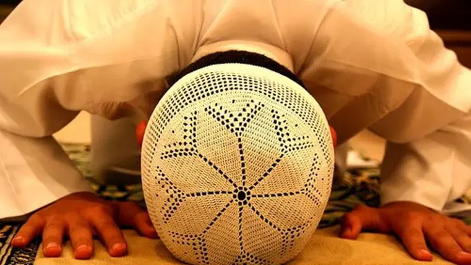 Arah Kiblat Bergeser? Kamu Boleh Sholat Nggak Menghadap Kiblat