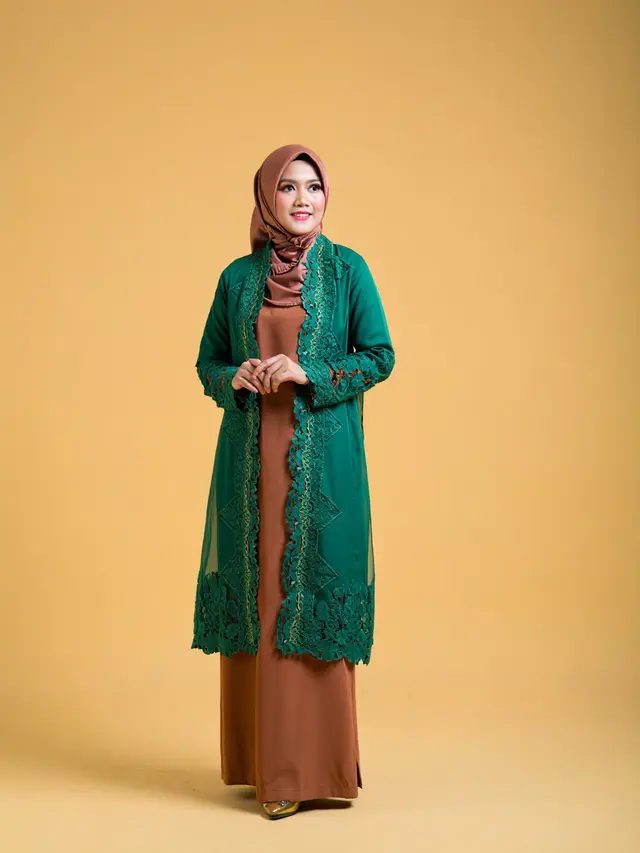 Gamis Kombinasi Outer Brokat Modern
