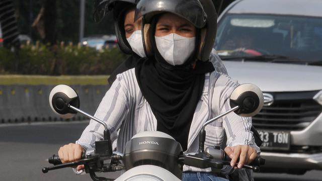 Polusi Udara Pakai Masker