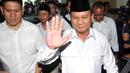 Ketua Dewan Pembina Partai Gerindra Prabowo saat memasuki ruangan Kantor DPP Partai Keadilan Sejahtera (PKS) di Jalan TB Simatupang, Jakarta, Sabtu (17/5/2014) (liputan6.com/Johan Tallo)