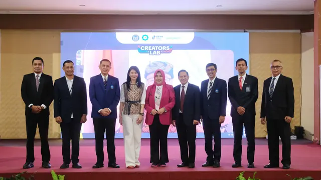 Saat acara Pelatihan Konten Kreator di Poltekpar Makassar, Kamis, 24 April 2025. (Dok: TikTok)