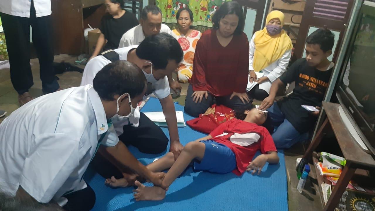 Vea Gadis Cilik Disabilitas