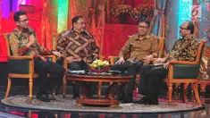 Gubernur Sumatera Barat, Irwan Prayitno bersama Ketua Umum PWI Pusat Margiono dan Ketua KPI Pusat, Yuliandre Darwis menghadiri Peluncuran Hari Pers Nasional (HPN) 2018 di auditoirum TVRI Pusat, Jakarta, Minggu (10/9). (Liputan6.com/Helmi Afandi)