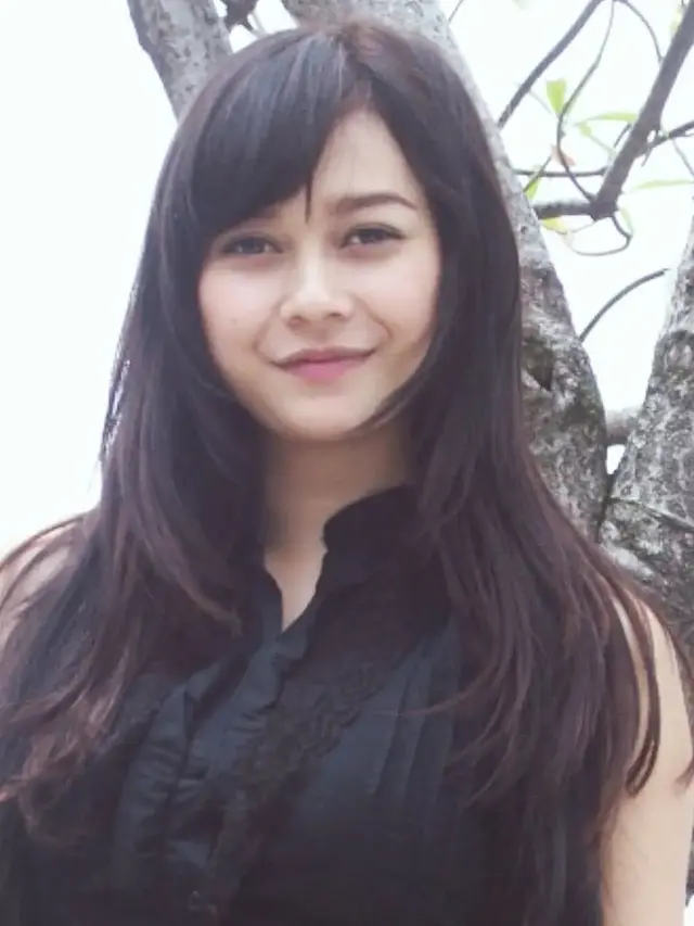 Potret Lawas Aura Kasih