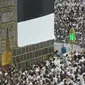 Suasana kepadatan jemaah di kawasan Masjidil Haram, Makkah jelang pelaksanaan puncak haji. Rangkaian puncak ibadah haji akan dimulai dengan Wukuf di Arafah pada 9 Zulhijjah 1444 H atau 27 Juni 2023. (FOTO: MCH PPIH ARAB SAUDI 2023)