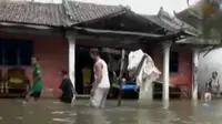 VIDEO: Banjir Rendam Ratusan Rumah di Banyuwangi