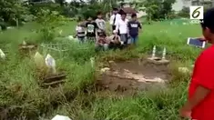 Sebagian menilai jenazah menyembul akibat tekanan air di area TPU.