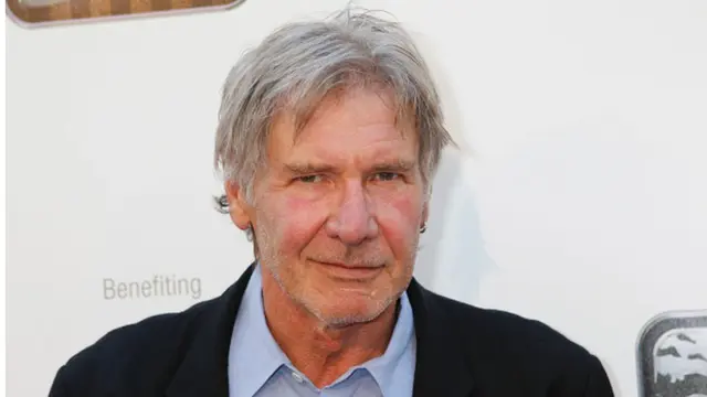 Harrison Ford Alami Kecelakaan Pesawat
