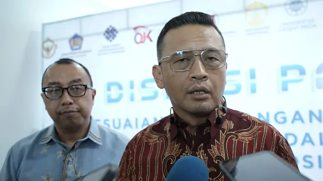 Direktur Keuangan dan Manajemen Risiko, Asep Rahmat Suwandha