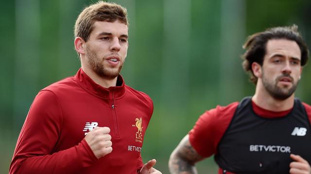 Bek Liverpool Terlibat Perkelahian di Tempat Umum