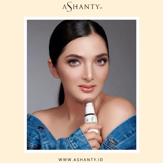 Seleb Wanita Ini Punya Brand Kosmetik Sendiri