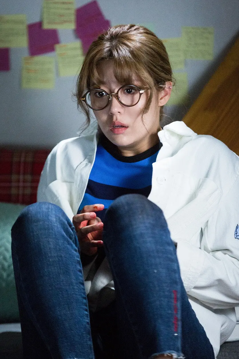 Nam Ji Hyun di drama Suspicious Partner (Sony ONE)