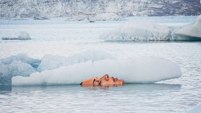[Bintang] Berinteraksi dengan Air, 10 Lukisan Ini Seakan-akan Nyata!