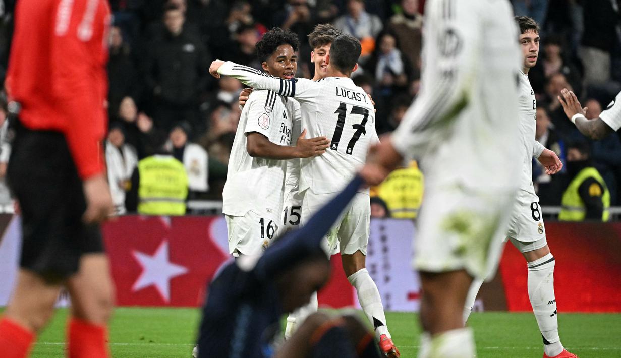 Real Madrid pun memastikan kemenangan di babak extra time lewat dua gol Endrick dan satu gol dari Federico Valverde. (AFP/Javier Soriano)