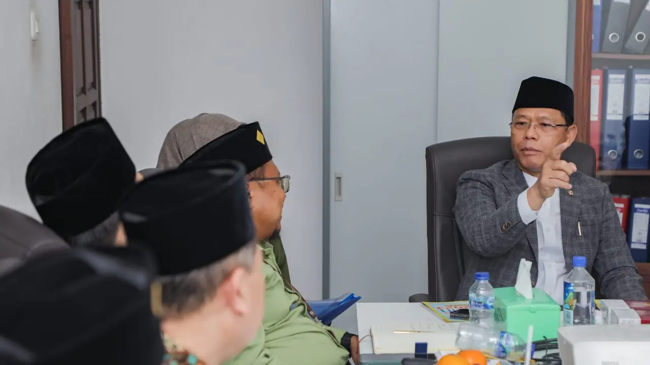 Plt Ketua Umum Partai Persatuan Pembangunan (PPP) Muhamad Mardiono yakin, inovasi diperlukan untjk menggerakan perekonomian umat di berbagai daerah. Salah satunya lewat adanya Bank Syariah Mu’amalah, Bank Pembiayaan Rakyat Syariah (BPRS), di Cilegon, Bant