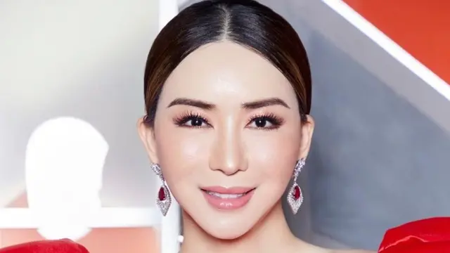 Anne Jakapong Jakrajutatip