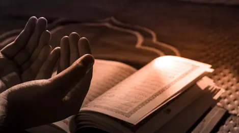 4 Macam Bacaan Sholawat Nabi Penentram Jiwa - Lifestyle Fimela.com