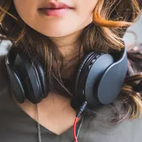 ilustrasi musik/copyright by Burst on Pexels