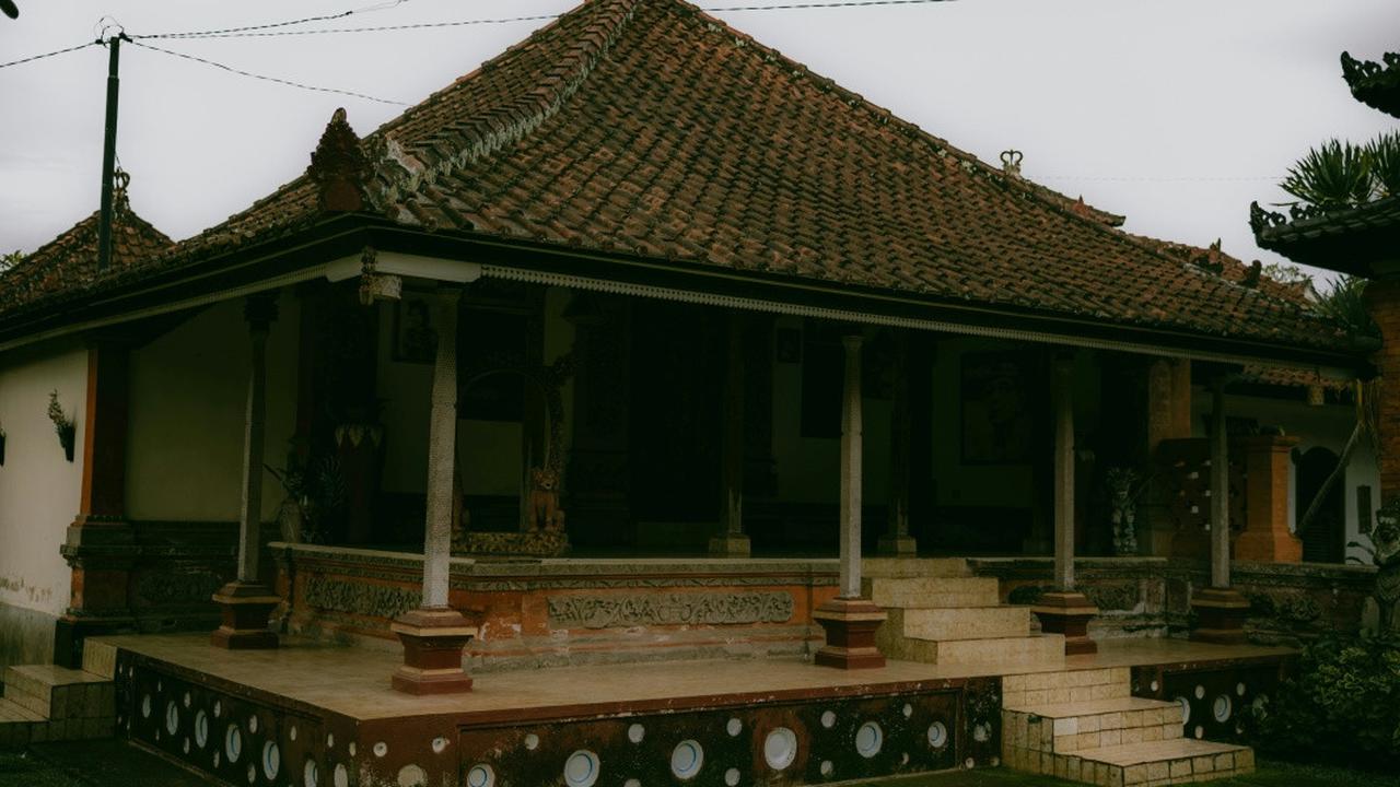 5 Model Rumah Adat Jawa Tengah dan Penjelasan Filosofisnya yang Penuh Makna