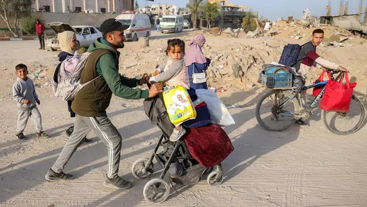 Israel Kembali Serang Gaza, Warga Balik Mengungsi