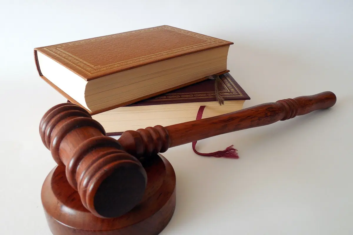 Ilustrasi persidangan, amicus cause