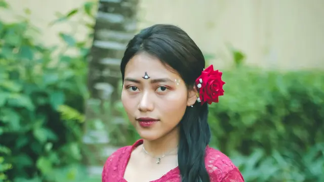 Intip Tren Warna Kebaya 2025 Untuk Tampil Fashionable